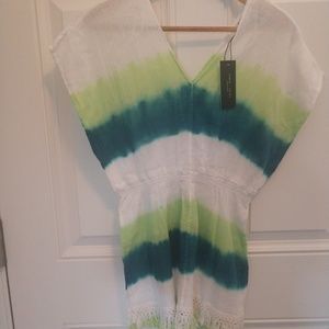 NWT Romeo and Juliet island top